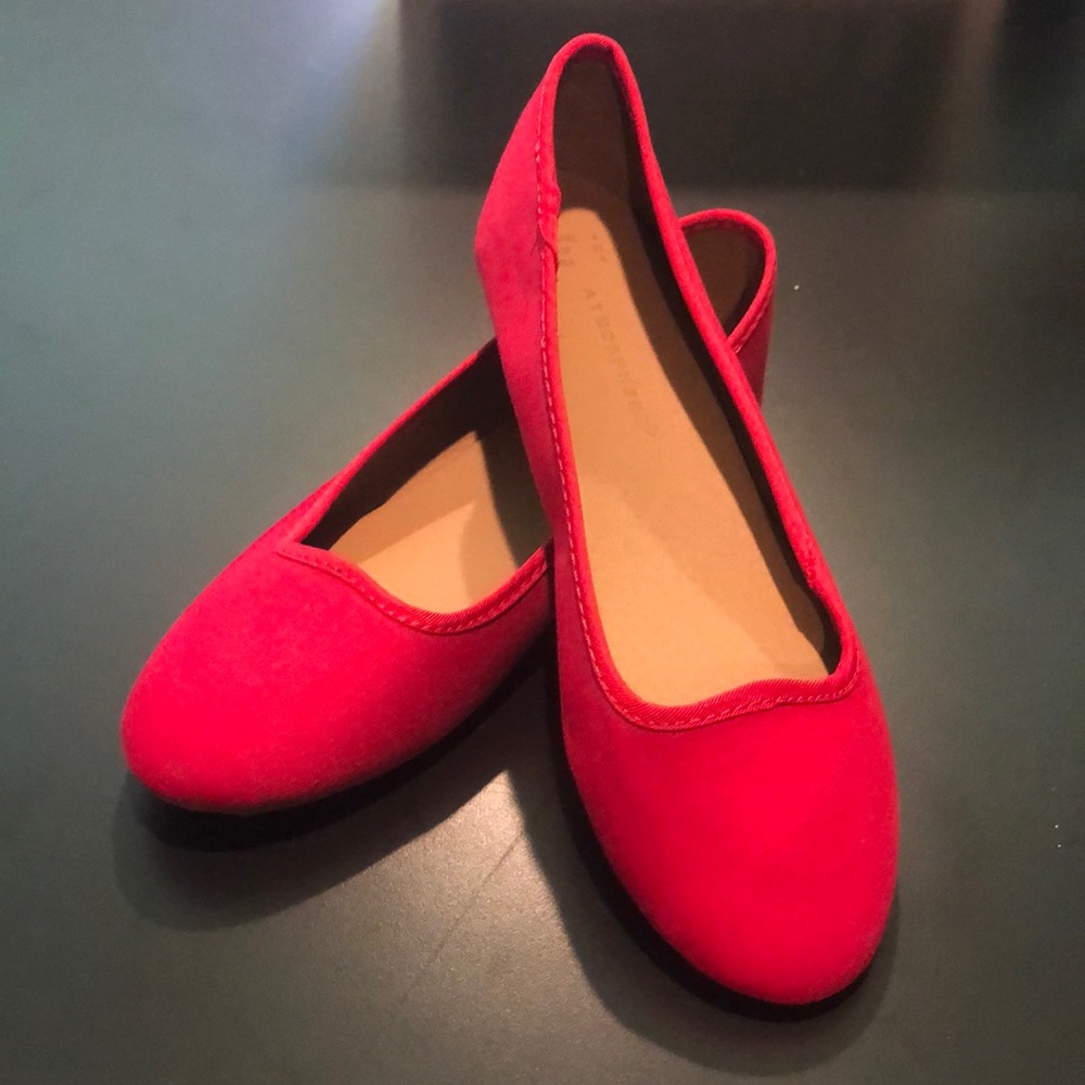 Atmosphere Red Flats